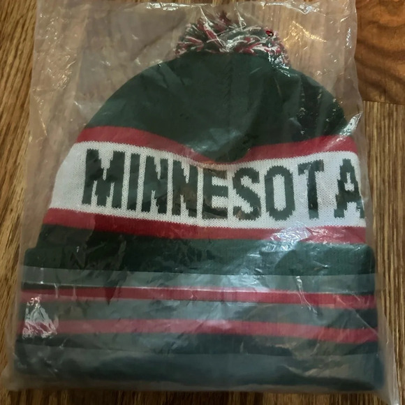 🆕 US Flag City Hockey Embroidery Classic Minnesota Beanie - Picture 5 of 6